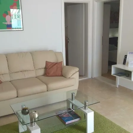 Apartment Niana With Heated Seawater Swimingpool