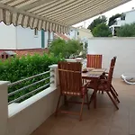 Niana With Heated Swimingpool Apartment
