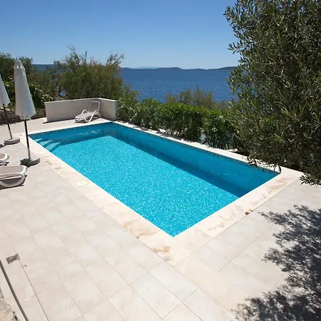 Daire Niana With Heated Swimingpool Donji Okrug (Ciovo)