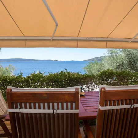 Apartment Niana With Heated Swimingpool